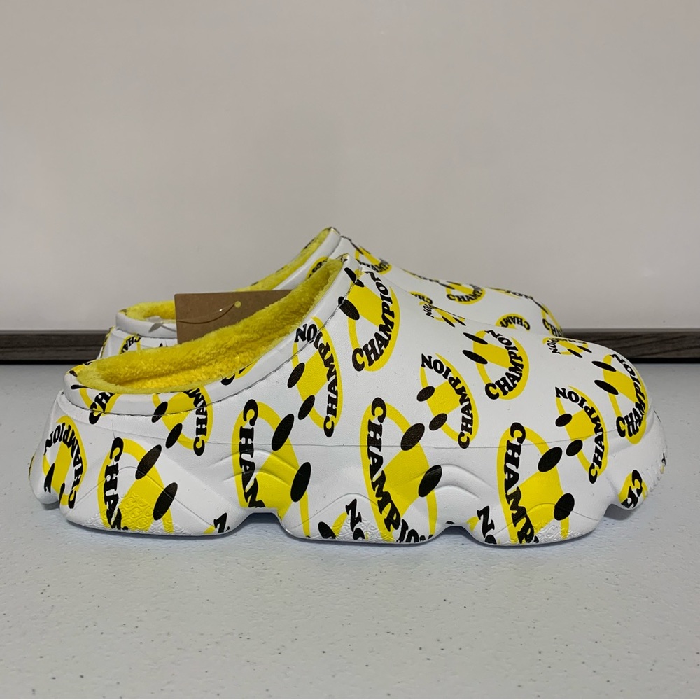 Champion Super Meloso Smile Clog Women’s Shoes-Size 6 NWT